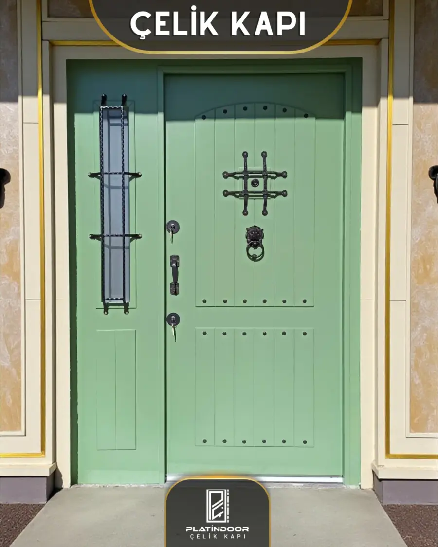 Platin Door Mint klasik panel — çelik kapı